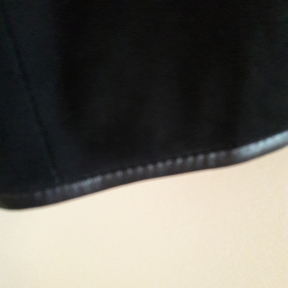 Talbots black soft suede cropped jacket size 14petite - Picture 5 of 7